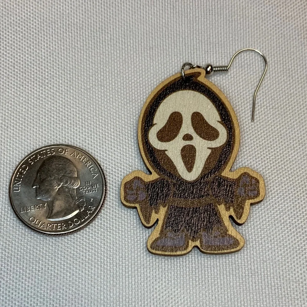 NWT! Cartoon Halloween Ghostface Horror Movie Killer Wooden Dangle Earrings!